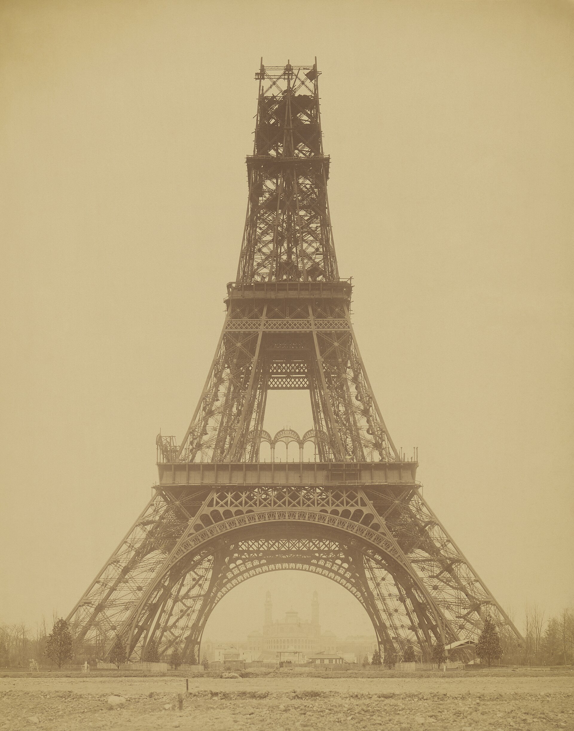 La tour Eiffel en construction, photographie de Louis-Émile Durandelle, 1888.